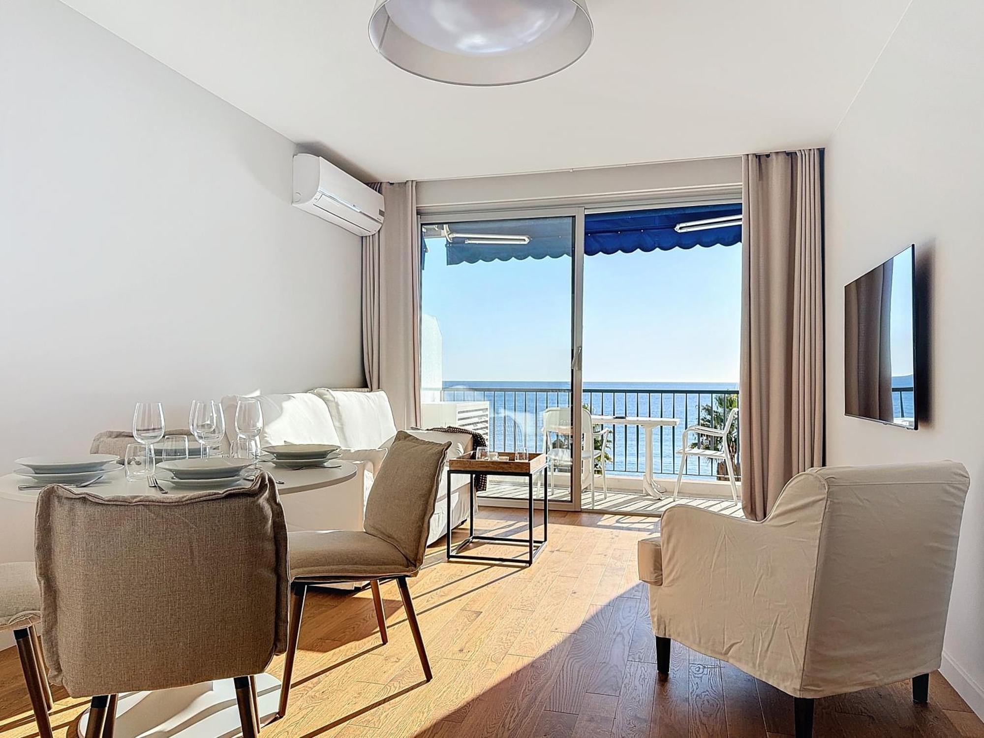 Seaview Promenade 2brs With Parking Appartamento