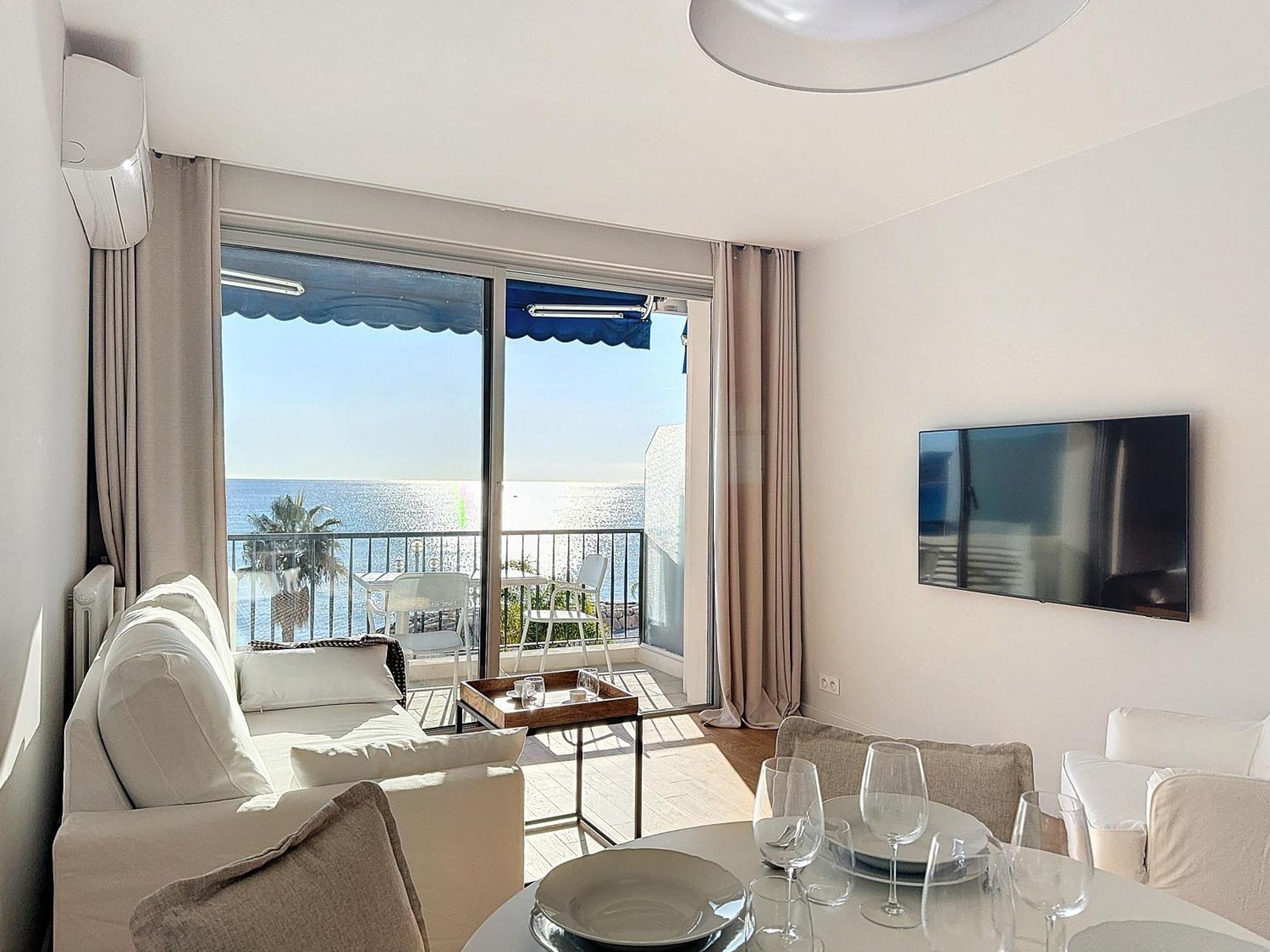 Apartment Seaview Promenade 2brs With Parking